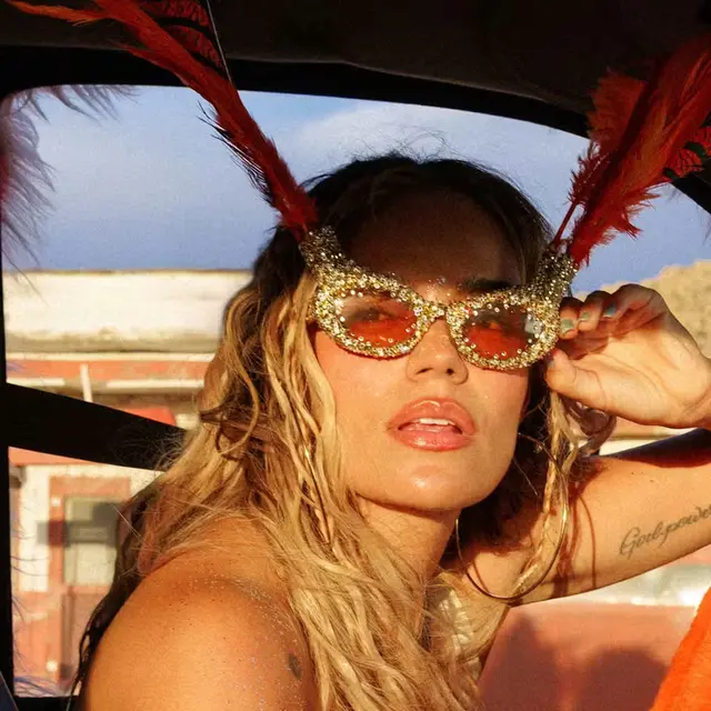 Karol G - Viajando Por El Mundo Tropitour 2027